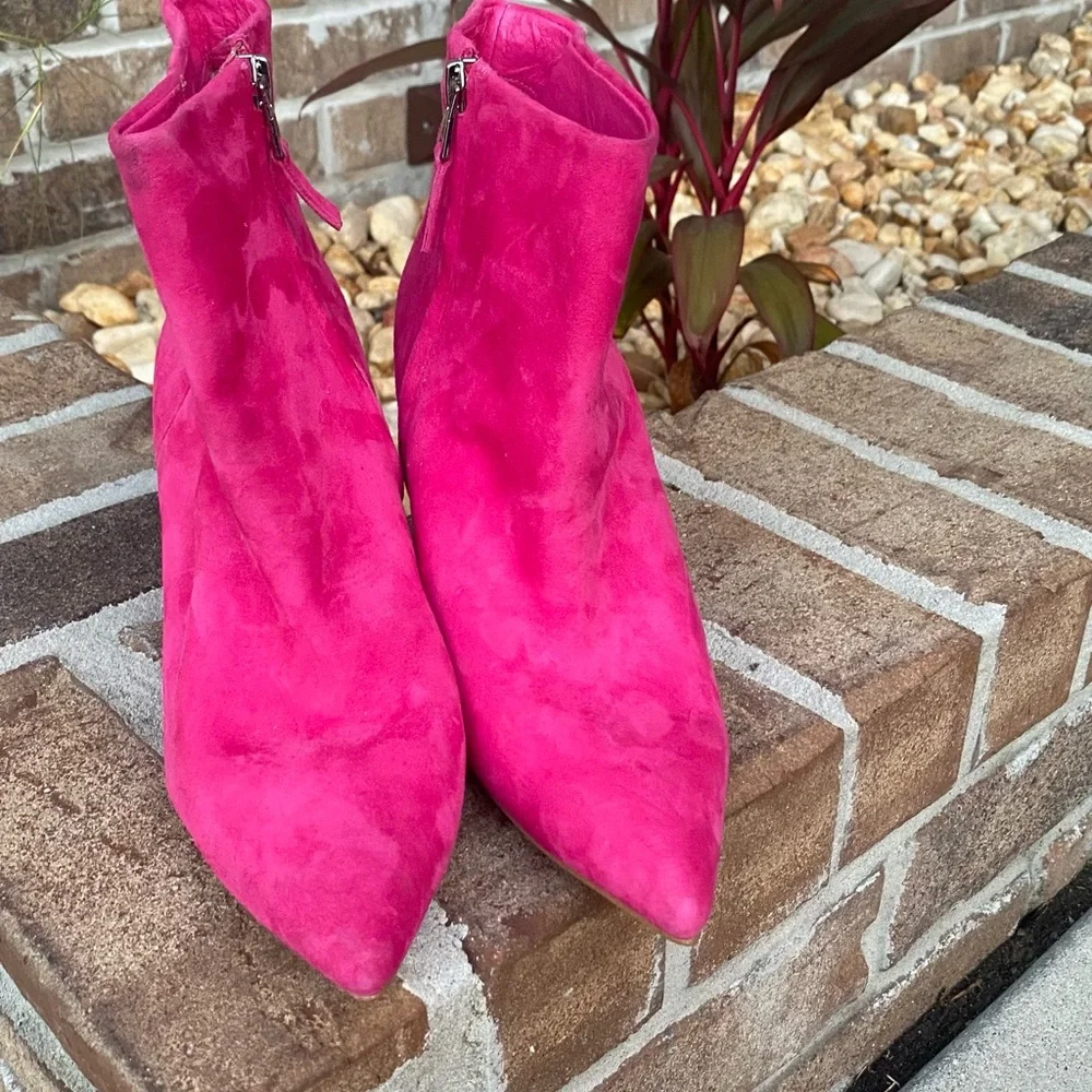 Sam Edelman Pink Suede Ankle Boots - Picture 2 of 9